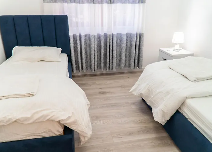 Signature 8 * تيرانا